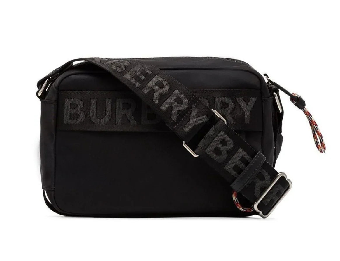 Borsello Bur*erry